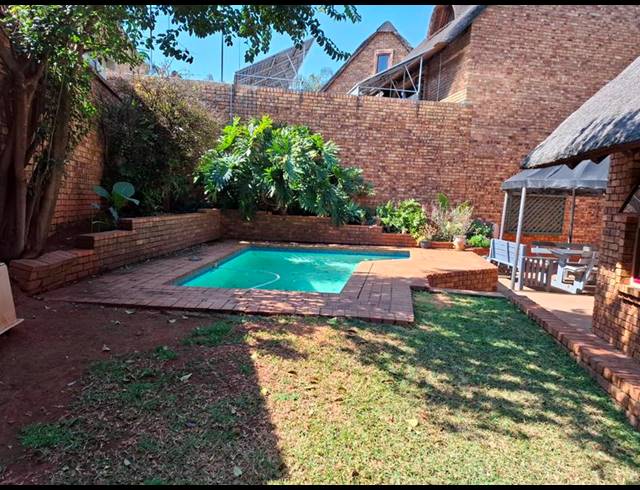 3 BEDROOM HOUSE FOR SALE IN FAERIE GLEN